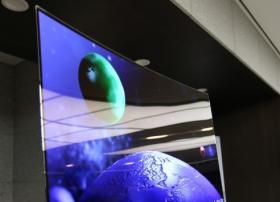 错过了LCD时代：中国掀起OLED电视新篇章