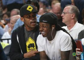 Live Nation联手Hulu推出VR音乐纪录片《On Stage(舞台上)》