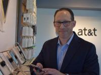 美国电信运营商AT&T CEO卢里埃将退休 此前供职27年