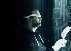 VR产业进入质量成长期 成主流仍需跨越多重障碍