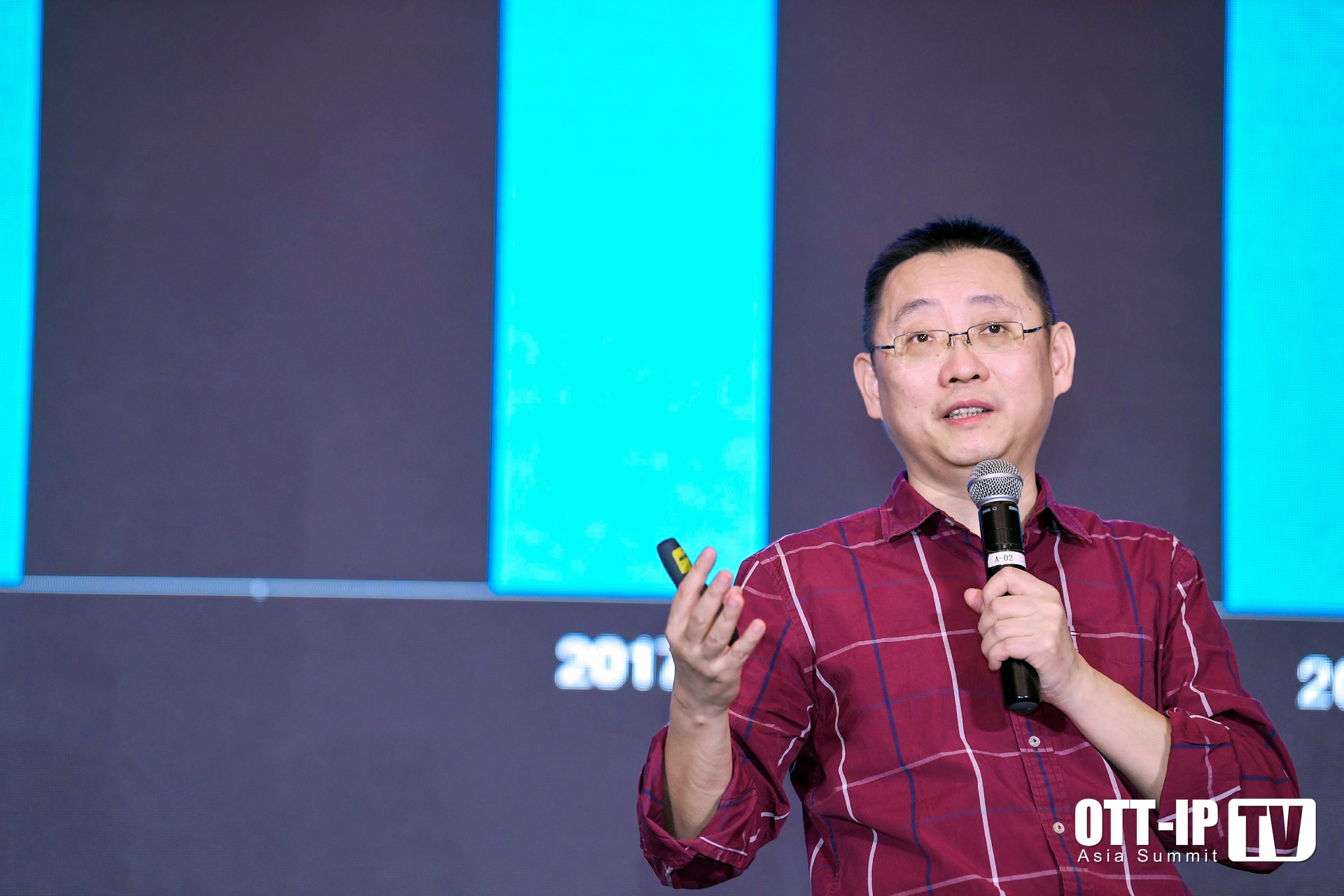 新视家创始人梁军：借助电视家庭入口，争夺场景延伸后在线教育的3500亿市场