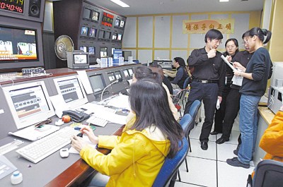 11月29日，全国首个高清数字电视栏目《中国交通报道》开播。