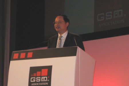 王建宙谈中移动3G策略 同时提供HSDPA业务